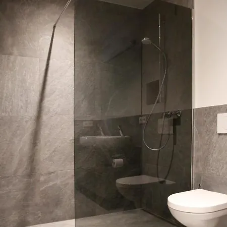 Bacher Apartment *