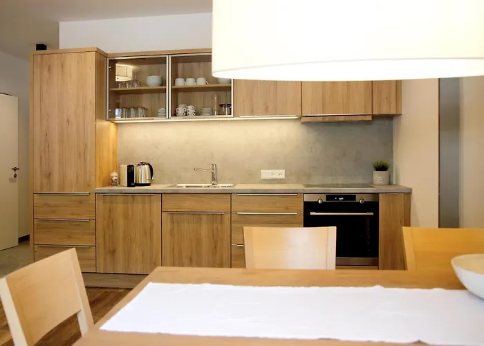 Bacher アパート ツェル アム ゼー